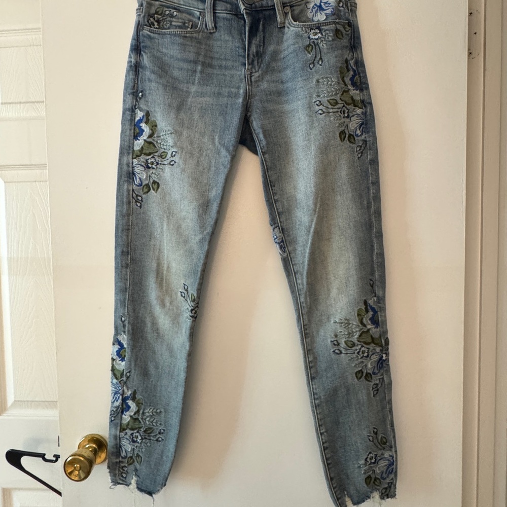 Embroidered Light Blue Jeans - Picture 3 of 4